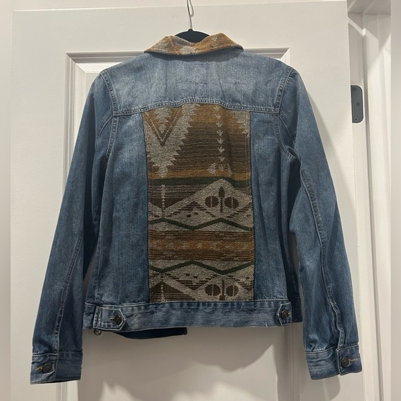🪶 Natural Reflections Denim Jacket | Size M | Aztec Woven Collar & Back Panel - Picture 3 of 3